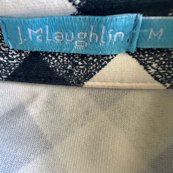 J. McLaughlin Women’s Navy Blue and White 3/4 Sleeve Button Down Top. Medium - Picture 7 of 9